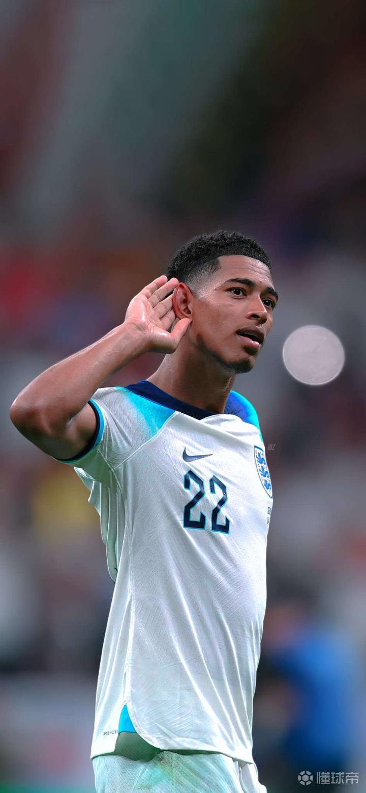 河南00后姑娘李玮洒夺得金腰带，成中国首位女子职业拳击OPBF亚洲冠军