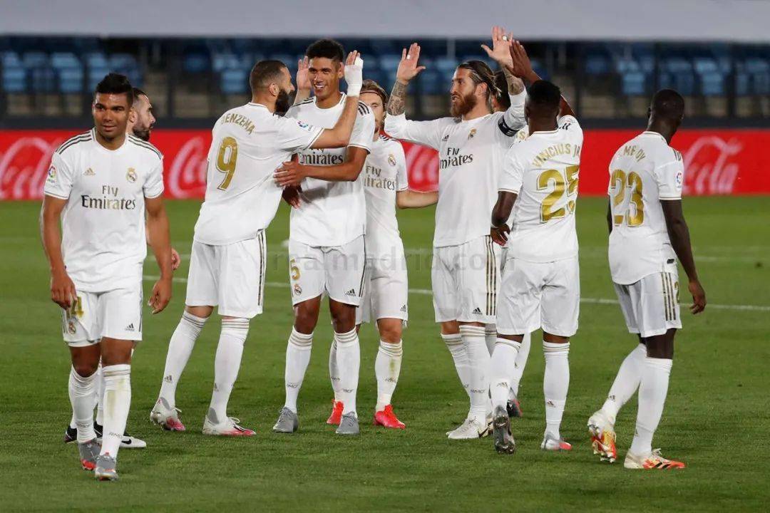 勇士上半场只得34分，创队史第四低的半场得分