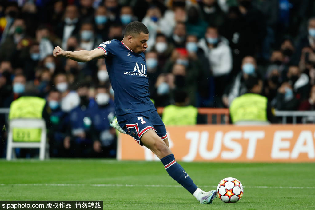 杜锋笑称球迷喊徐杰声音更大，广东男篮感谢武汉赛区