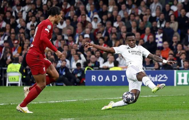 记者：于根伟没有参加国足主帅竞聘