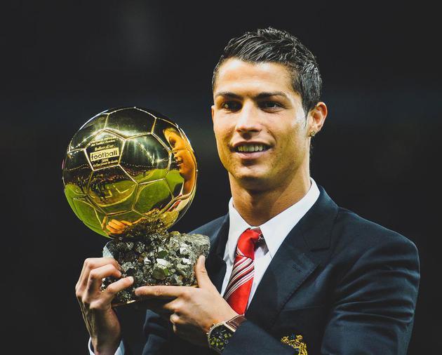 戈麦斯：被禁赛2年真的很难熬，但我挺过来了