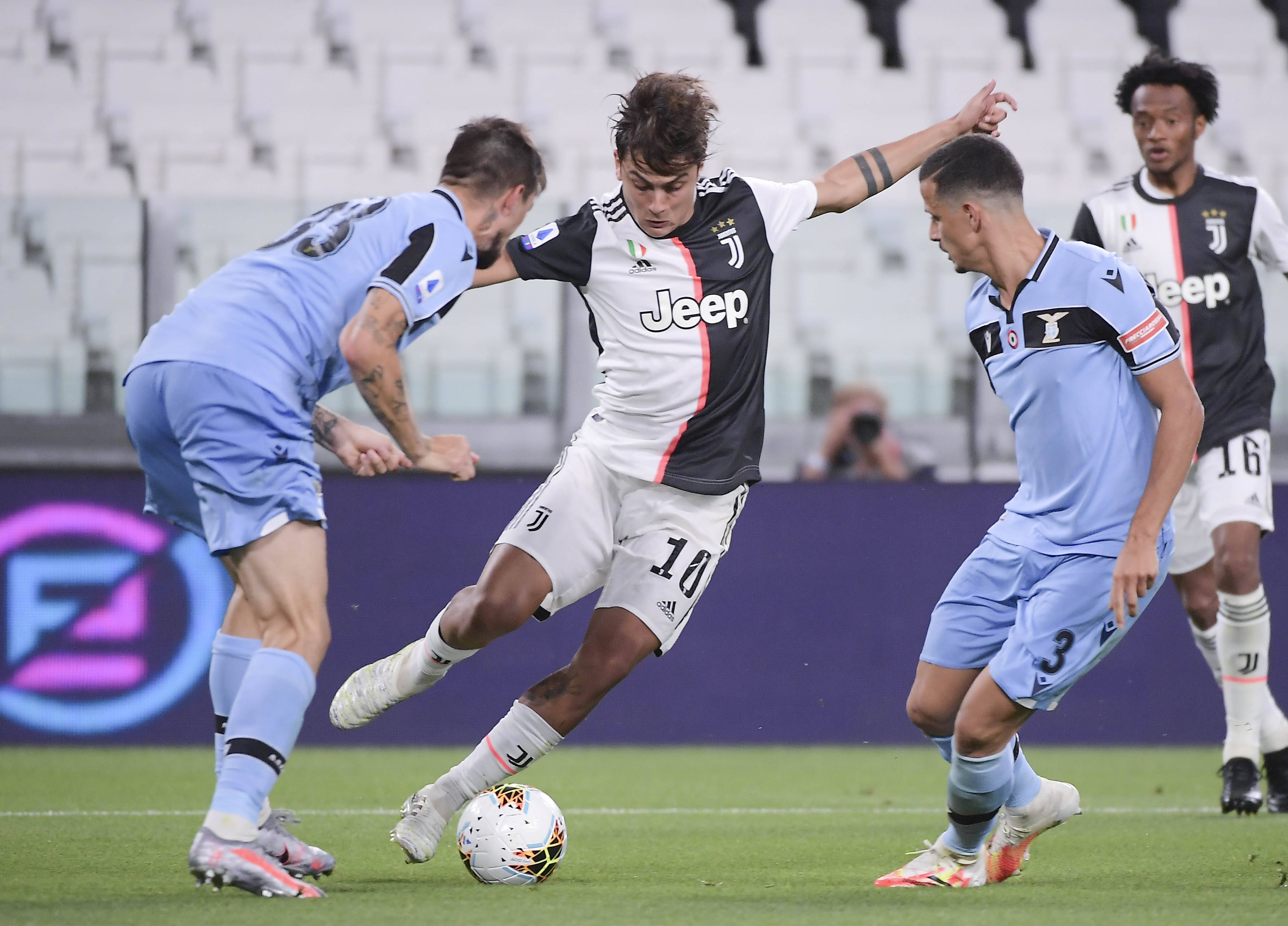 明日湖人战猛龙伤病：东契奇、巴雷特等5将缺席